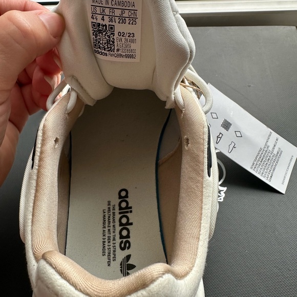 Adidas- Ozelia j Casual running sneakers - Picture 4 of 5